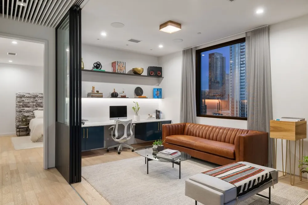 222 West Avenue #2301 Austin, TX 78701