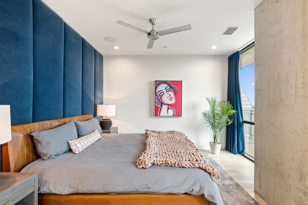222 West Avenue #2301 Austin, TX 78701