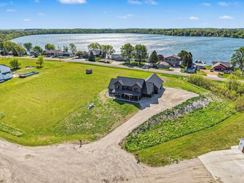 19347 Lake Volney Circle