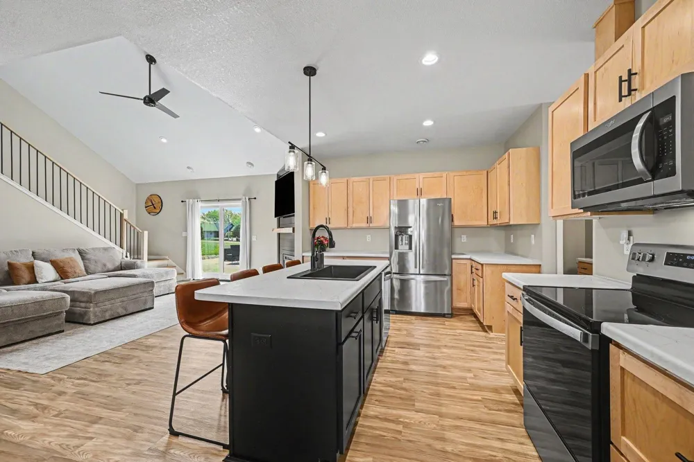 19347 Lake Volney Circle Le Center, MN 56057