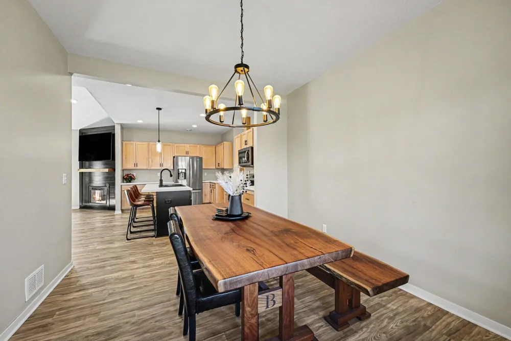 19347 Lake Volney Circle Le Center, MN 56057