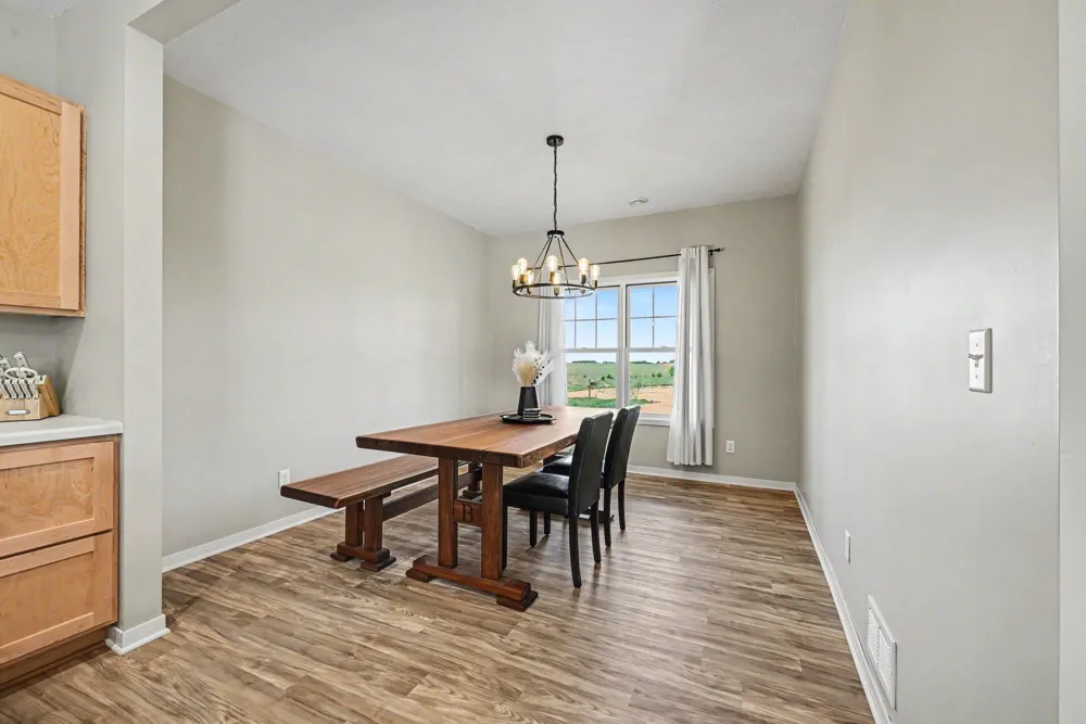 19347 Lake Volney Circle Le Center, MN 56057