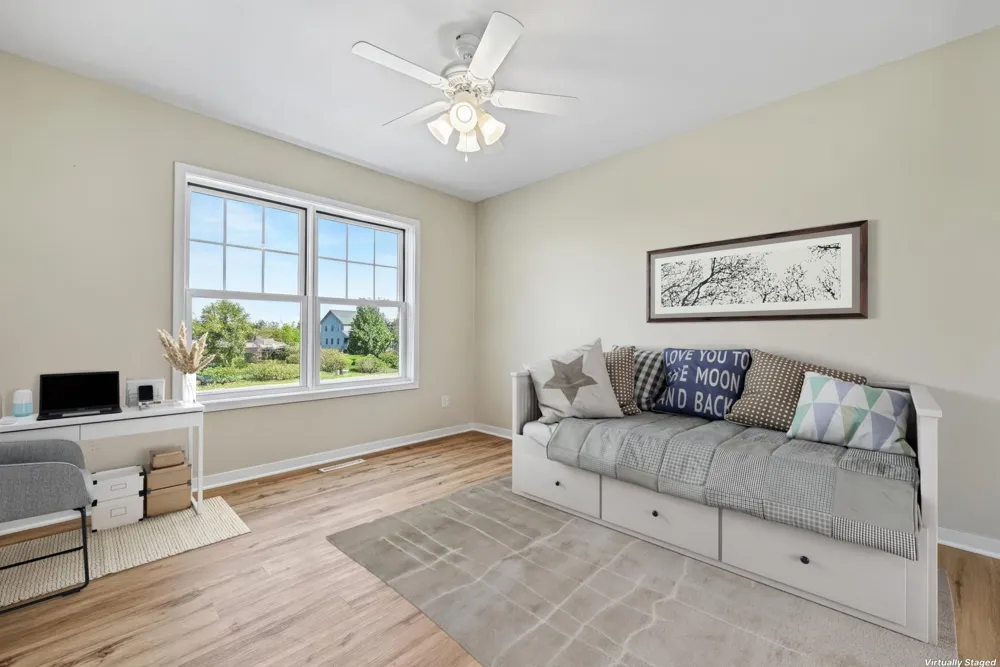 19347 Lake Volney Circle Le Center, MN 56057