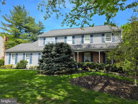 2019 LINCOLN COURT
