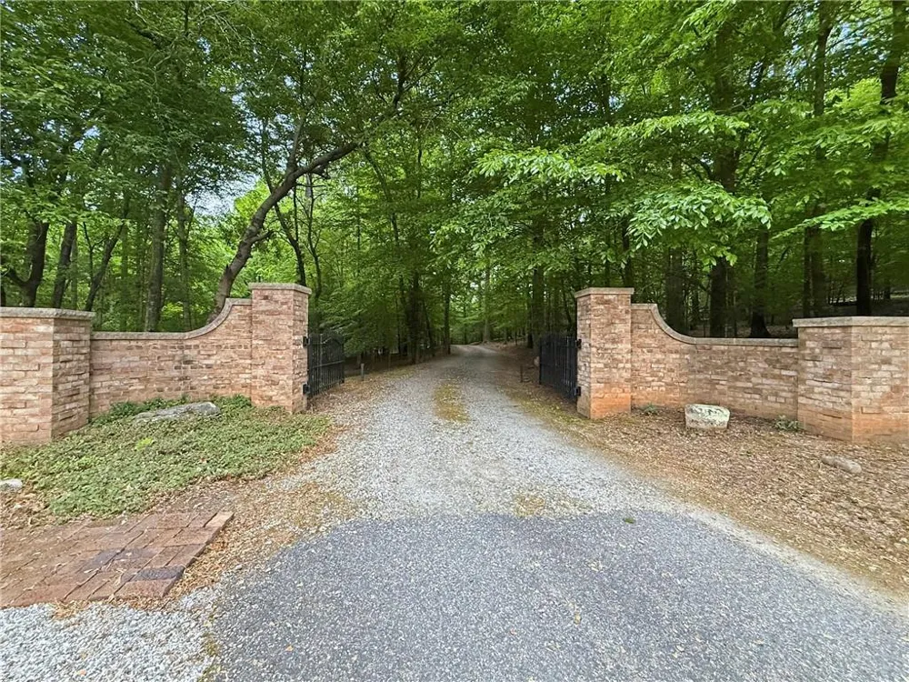 1955 Alec Mountain Road Clarkesville, GA 30523