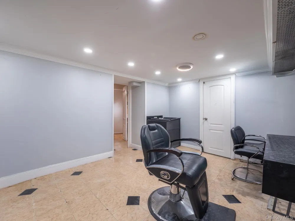 75-75 180th Street Fresh Meadows, NY 11366