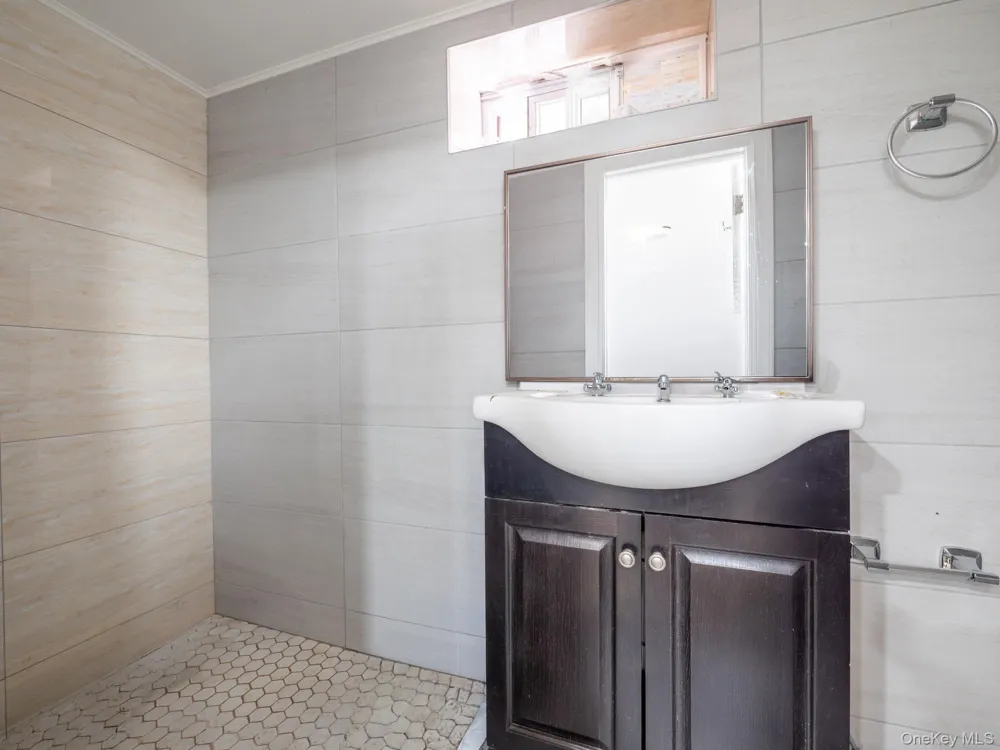 75-75 180th Street Fresh Meadows, NY 11366