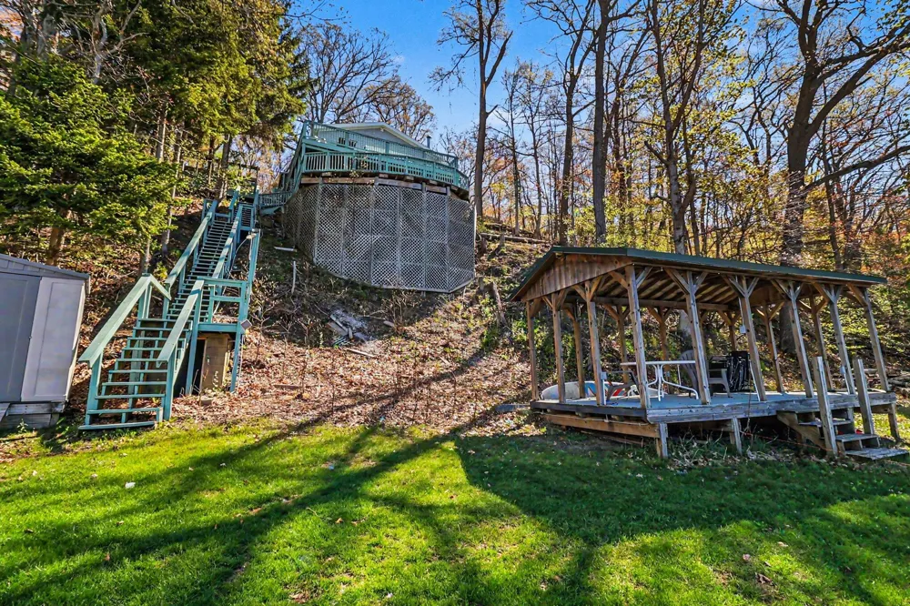 7075 Poplar Road Free Soil, MI 49411