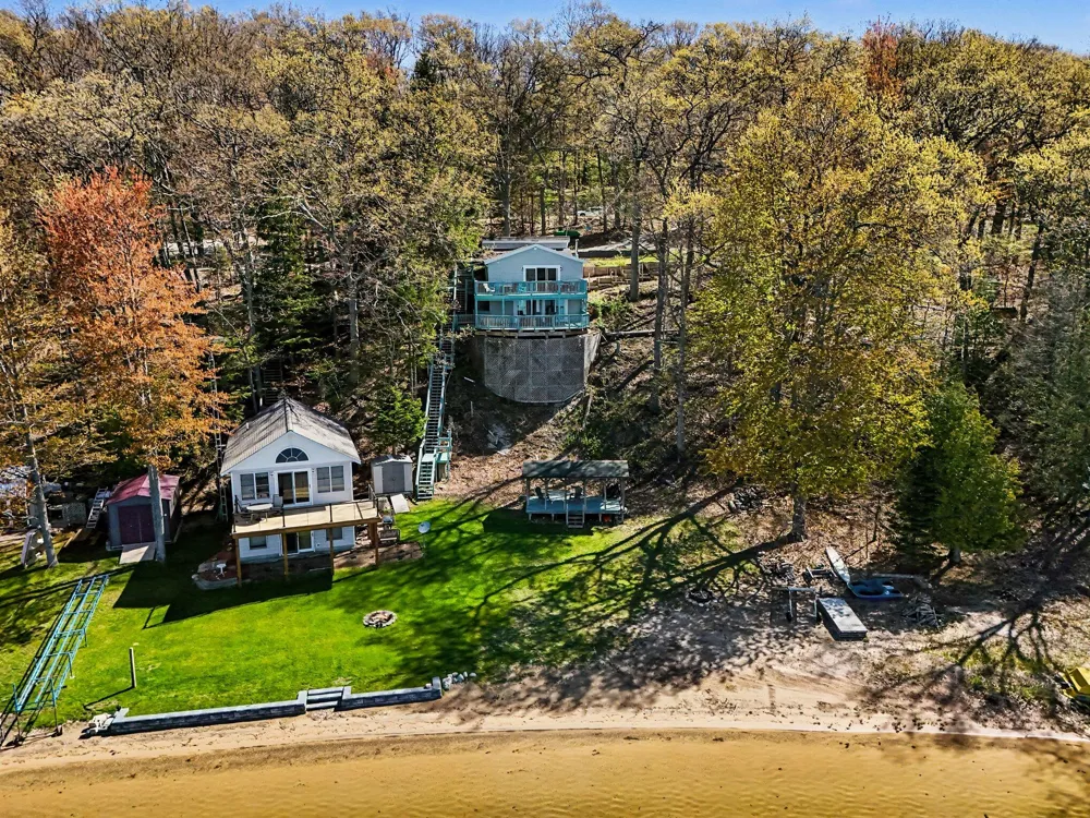 7075 Poplar Road Free Soil, MI 49411