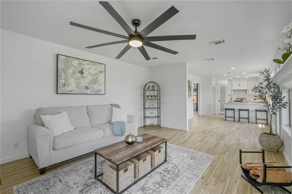5025 Queens Court Corpus Christi, TX 78413