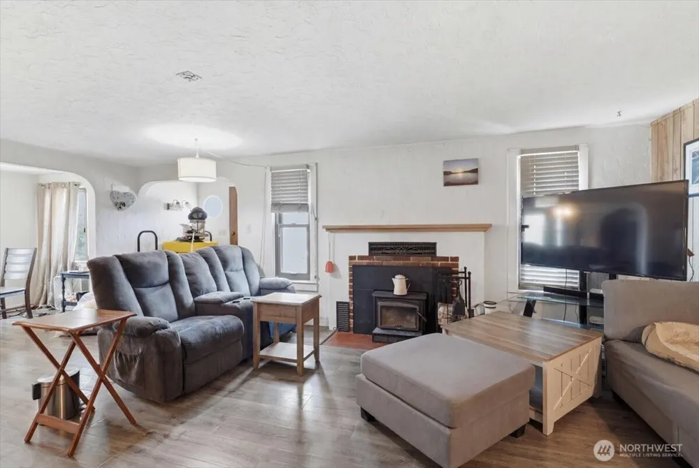 118 Coulee Boulevard Electric City, WA 99123