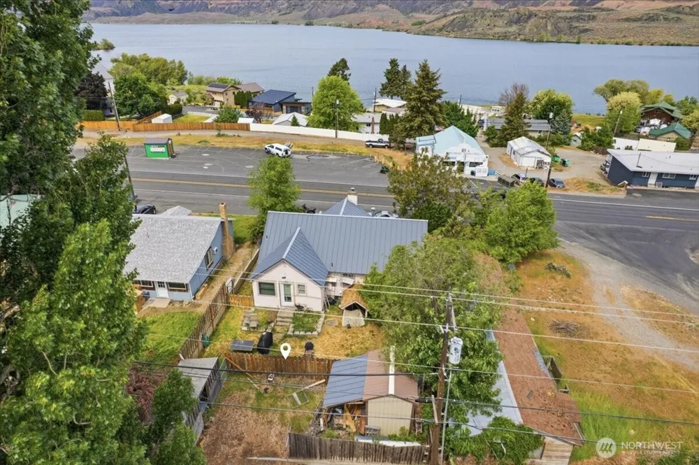 118 Coulee Boulevard Electric City, WA 99123