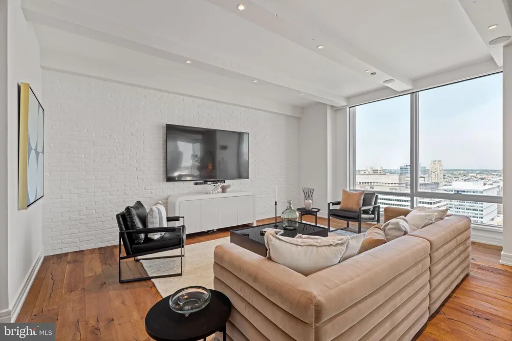 1414 S PENN SQUARE #29CDE Philadelphia, PA 19102