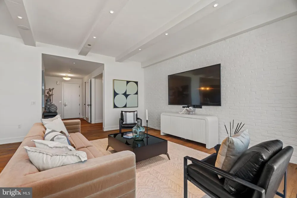 1414 S PENN SQUARE #29CDE Philadelphia, PA 19102