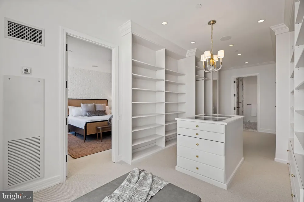 1414 S PENN SQUARE #29CDE Philadelphia, PA 19102
