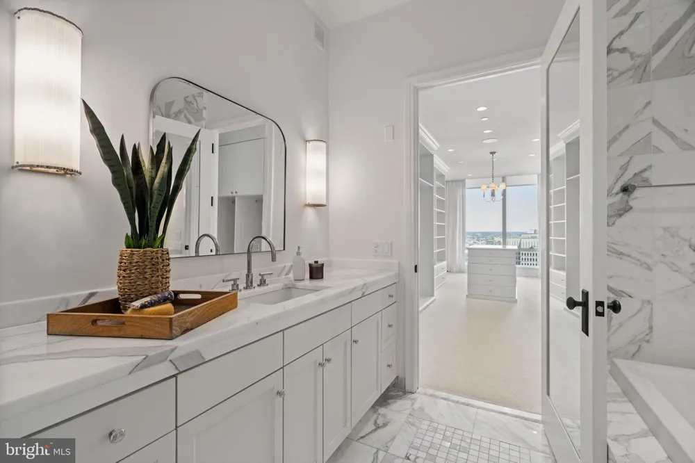 1414 S PENN SQUARE #29CDE Philadelphia, PA 19102