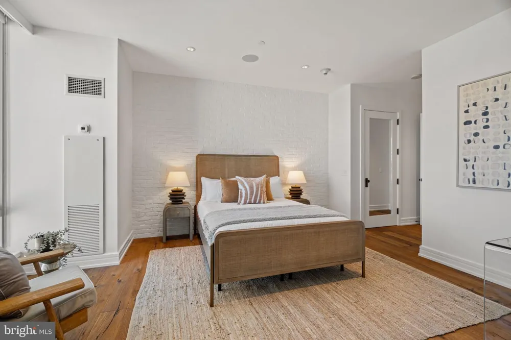 1414 S PENN SQUARE #29CDE Philadelphia, PA 19102