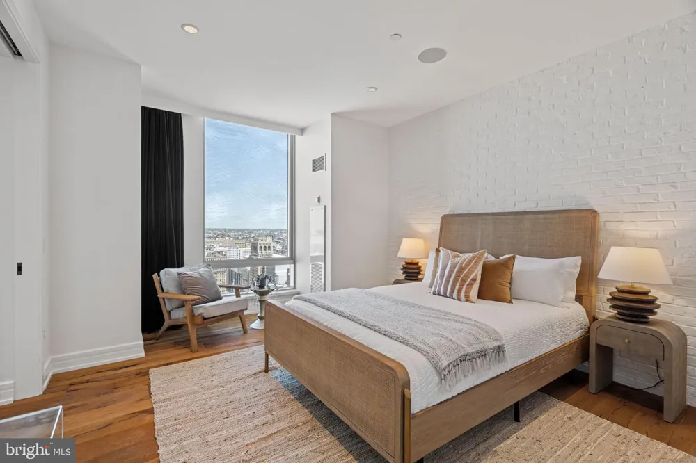 1414 S PENN SQUARE #29CDE Philadelphia, PA 19102