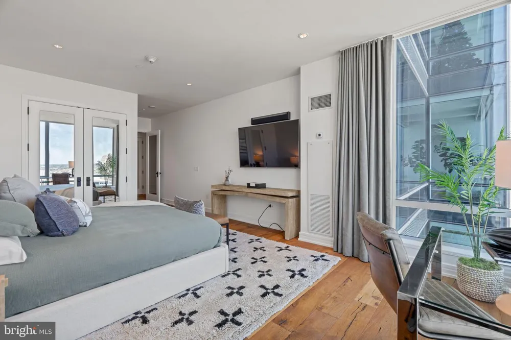 1414 S PENN SQUARE #29CDE Philadelphia, PA 19102
