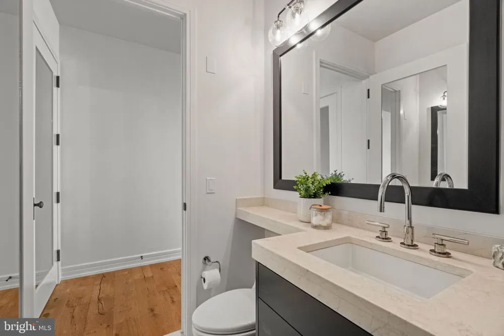 1414 S PENN SQUARE #29CDE Philadelphia, PA 19102