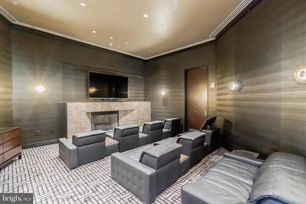 1414 S PENN SQUARE #29CDE Philadelphia, PA 19102