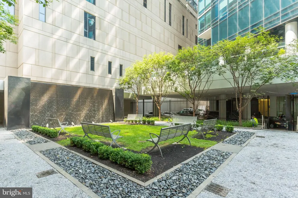 1414 S PENN SQUARE #29CDE Philadelphia, PA 19102