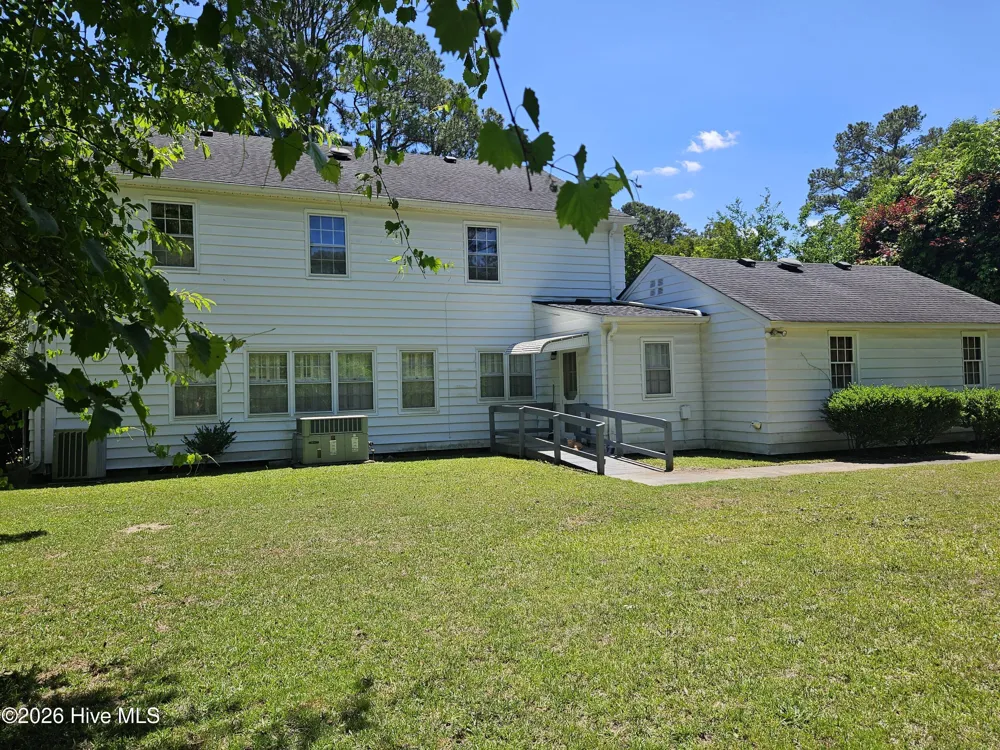605 W Cutchin Street Clinton, NC 28328