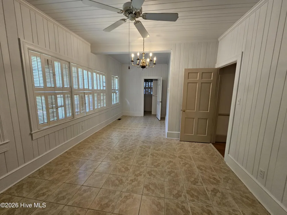 605 W Cutchin Street Clinton, NC 28328
