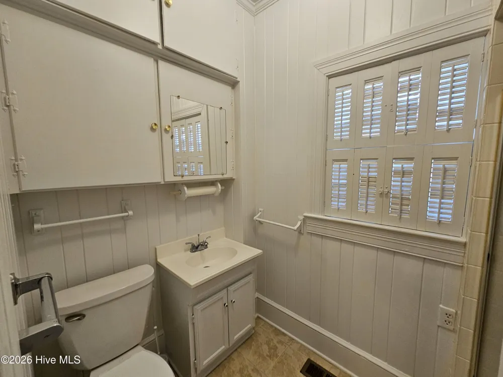 605 W Cutchin Street Clinton, NC 28328