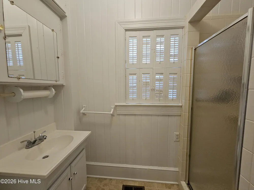 605 W Cutchin Street Clinton, NC 28328