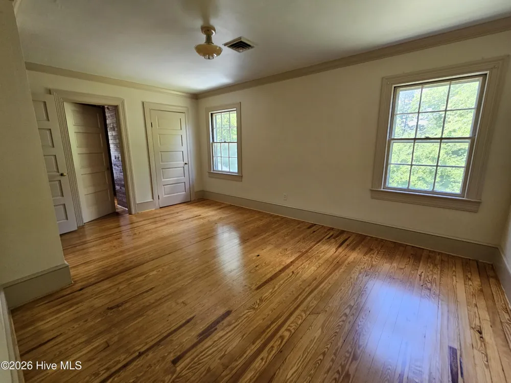 605 W Cutchin Street Clinton, NC 28328