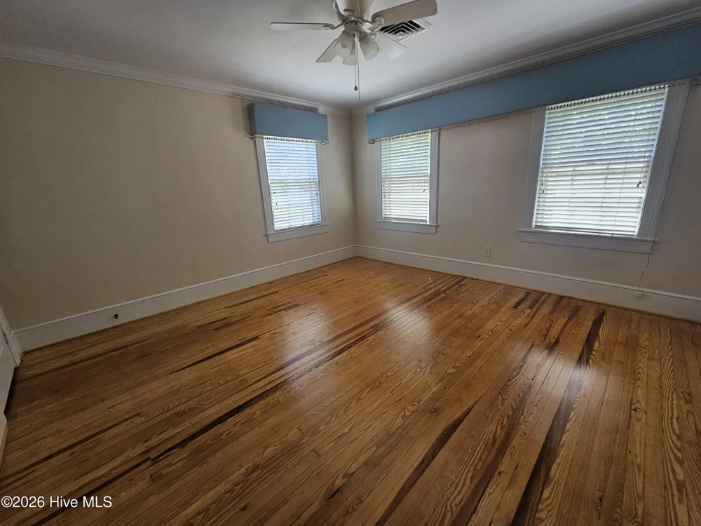 605 W Cutchin Street Clinton, NC 28328