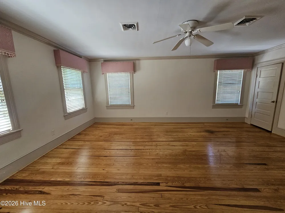 605 W Cutchin Street Clinton, NC 28328