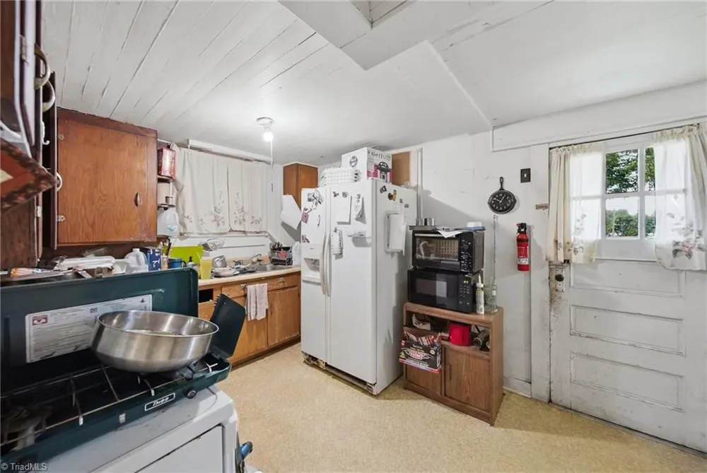 3450 Sparta Road North Wilkesboro, NC 28659