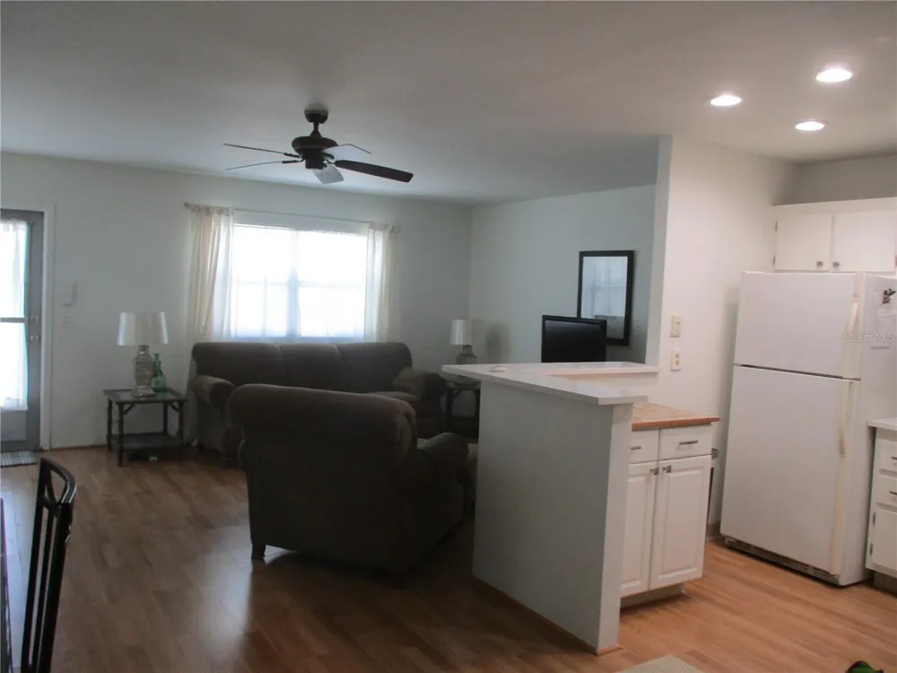 101 CAMBRIDGE TRAIL #211 Sun City Center, FL 33573