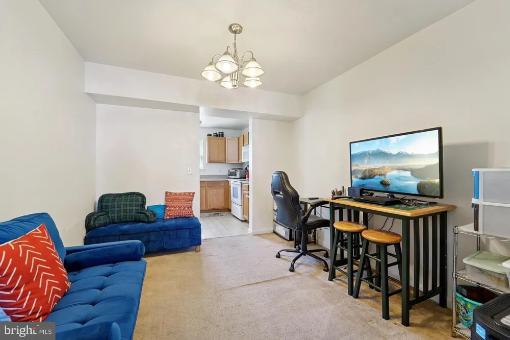 7206 RUTHERFORD GREEN CIRCLE Baltimore, MD 21244