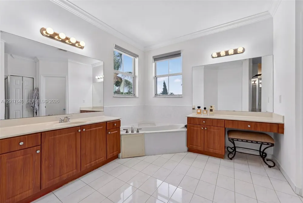 2631 SW 153rd Path Miami, FL 33185