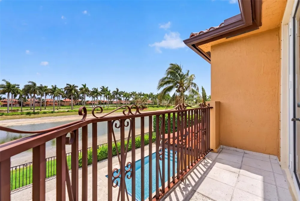 2631 SW 153rd Path Miami, FL 33185