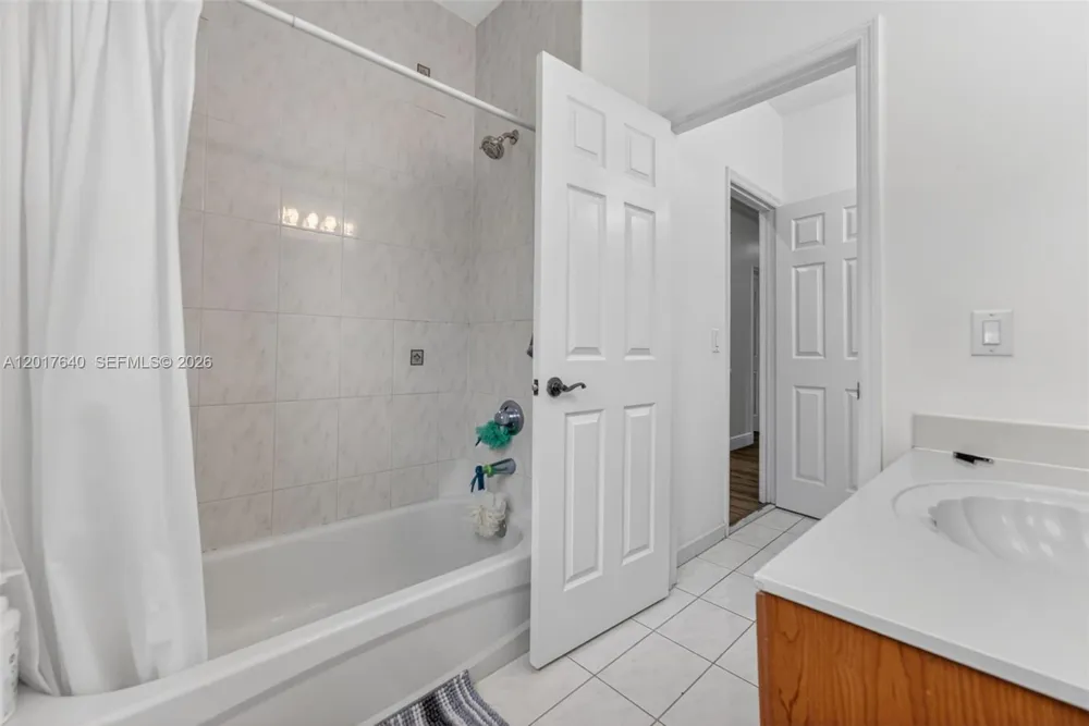 2631 SW 153rd Path Miami, FL 33185