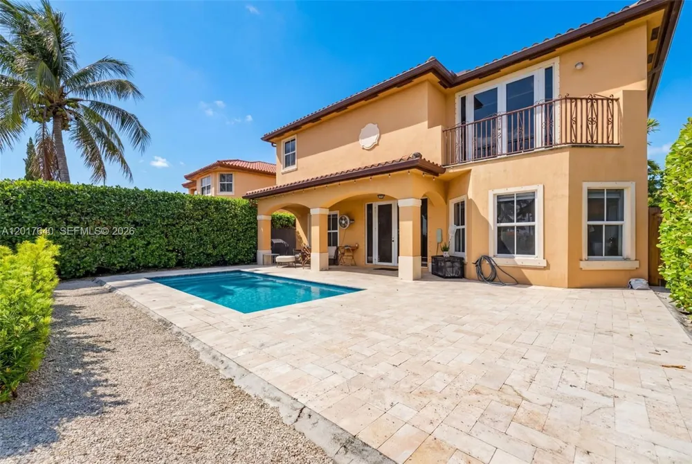 2631 SW 153rd Path Miami, FL 33185