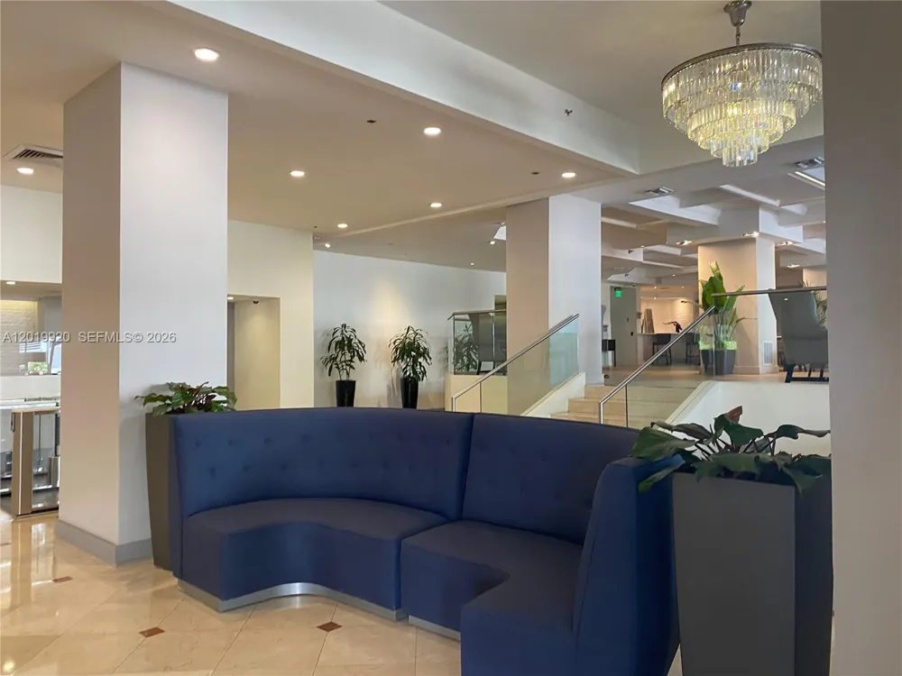 100 Lincoln Rd #330 Miami Beach, FL 33139