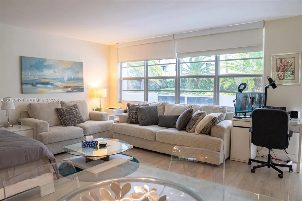 100 Lincoln Rd #330 Miami Beach, FL 33139
