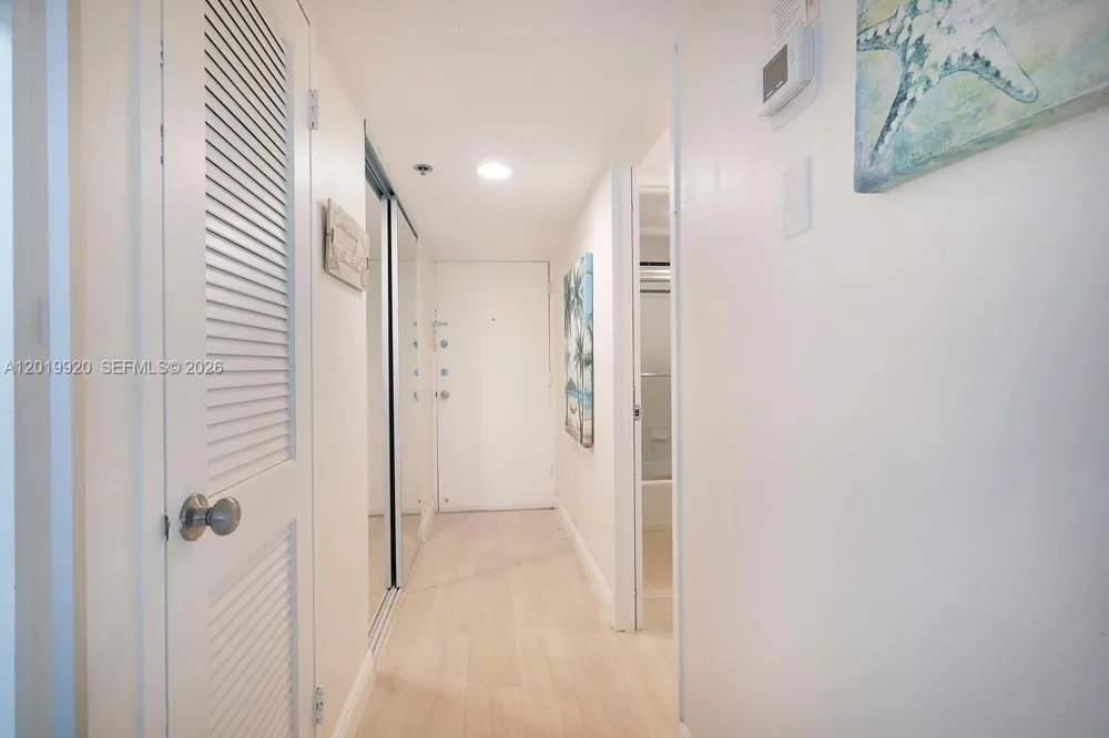 100 Lincoln Rd #330 Miami Beach, FL 33139