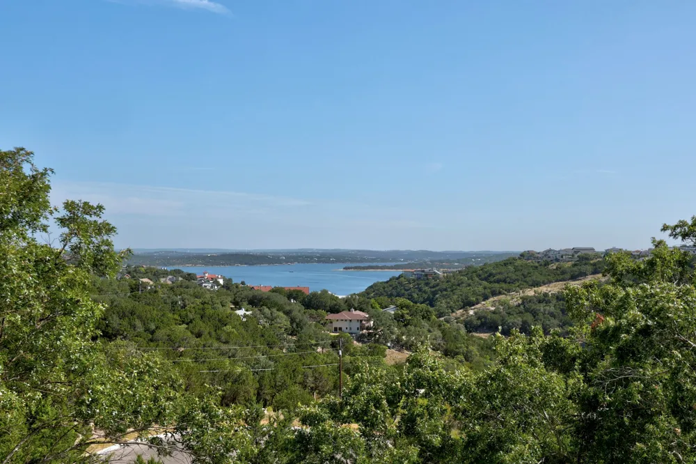 936 Bristol Creek Bend Lakeway, TX 78738