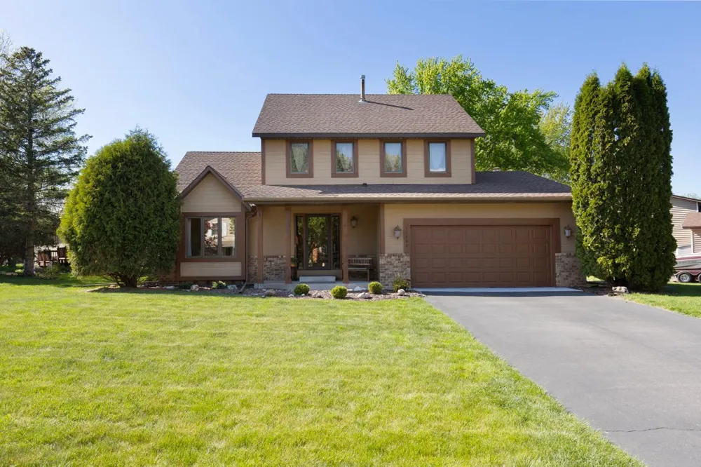17880 Liv Lane