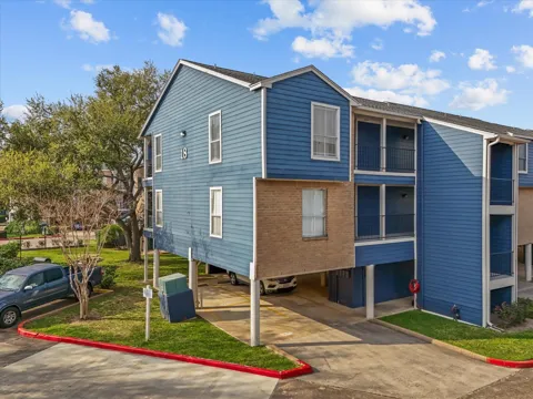18519 Egret Bay Boulevard #1802
