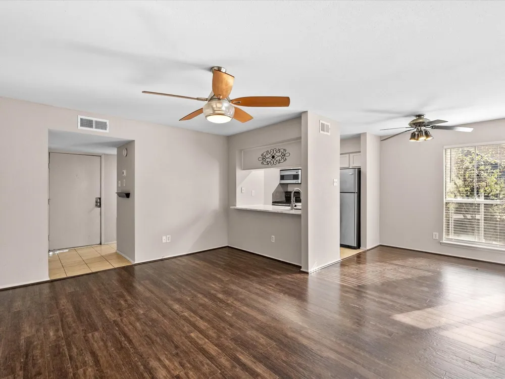 18519 Egret Bay Boulevard #1802 Webster, TX 77058