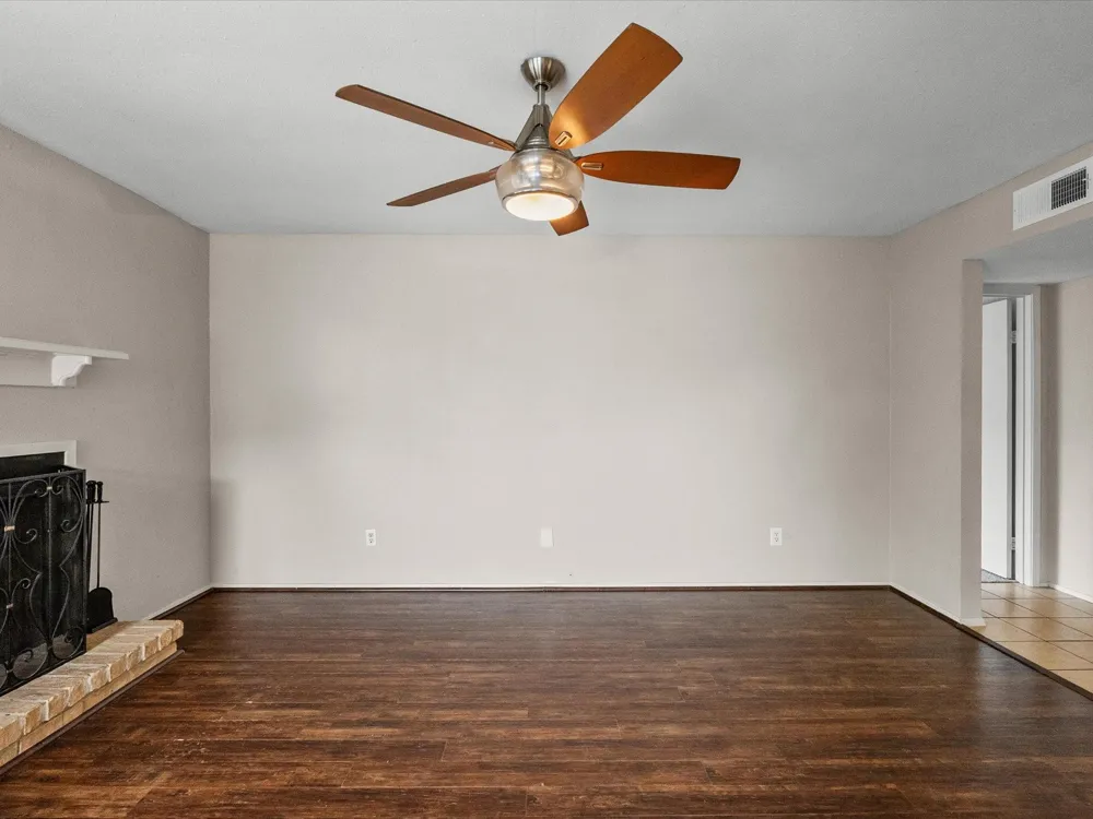 18519 Egret Bay Boulevard #1802 Webster, TX 77058