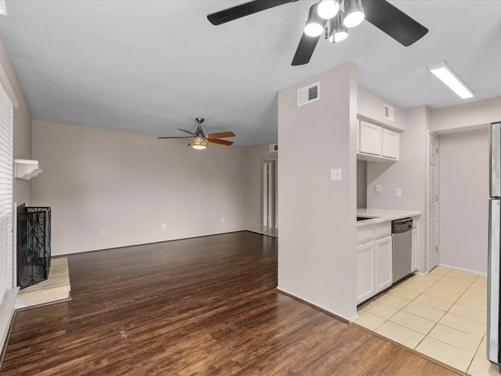 18519 Egret Bay Boulevard #1802 Webster, TX 77058