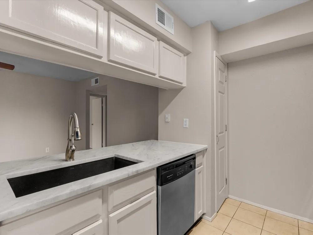 18519 Egret Bay Boulevard #1802 Webster, TX 77058